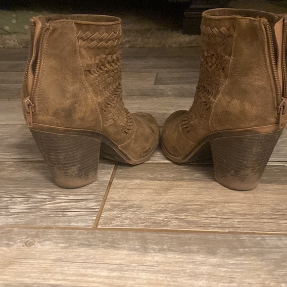 Fergie western style booties - Picture 4 of 8